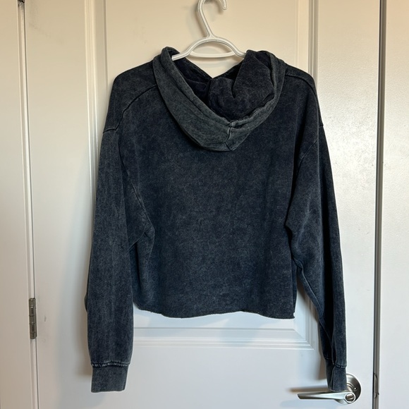 Be You cropped hoodie - Picture 2 of 3